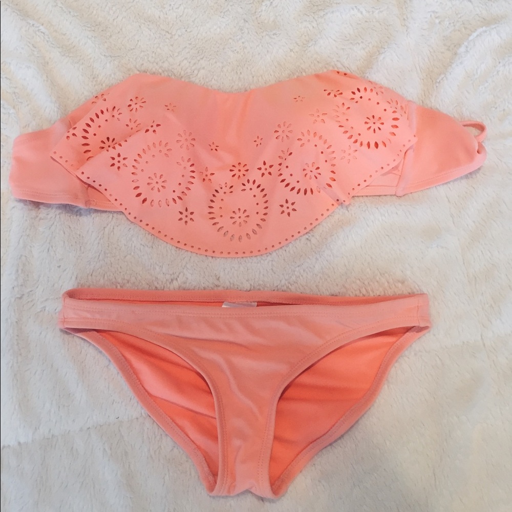 Cute strapless bikini top!!!